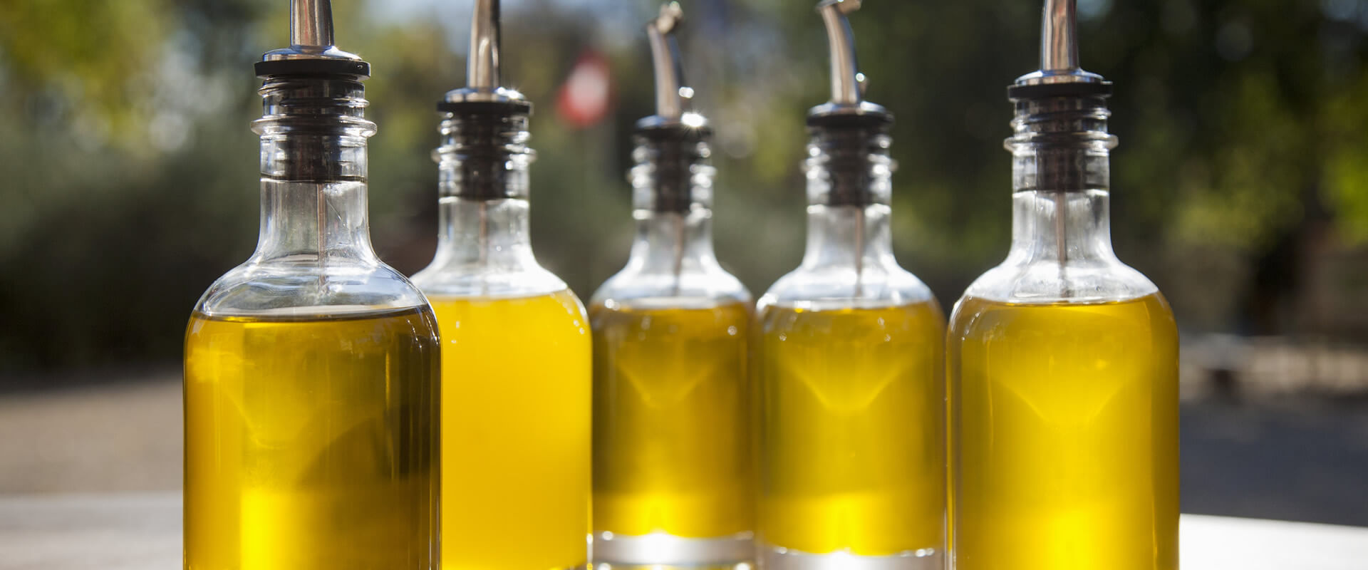 Differenza tra olio di oliva e extra vergine – Fratelli Carli