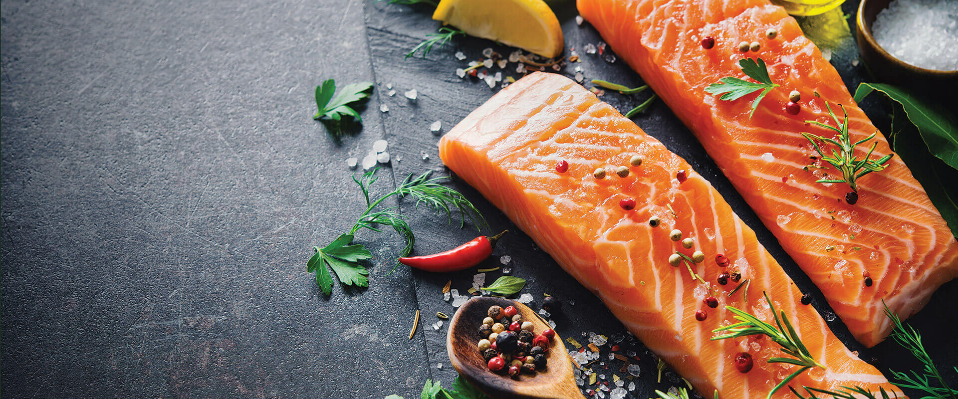 filetto di salmone con olio di oliva