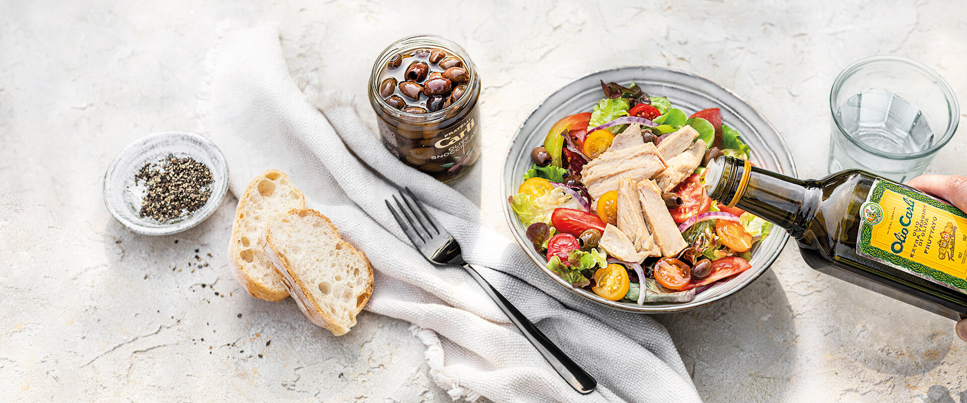 Insalata condita con Olio Extra Vergine di Oliva Carli Fruttato