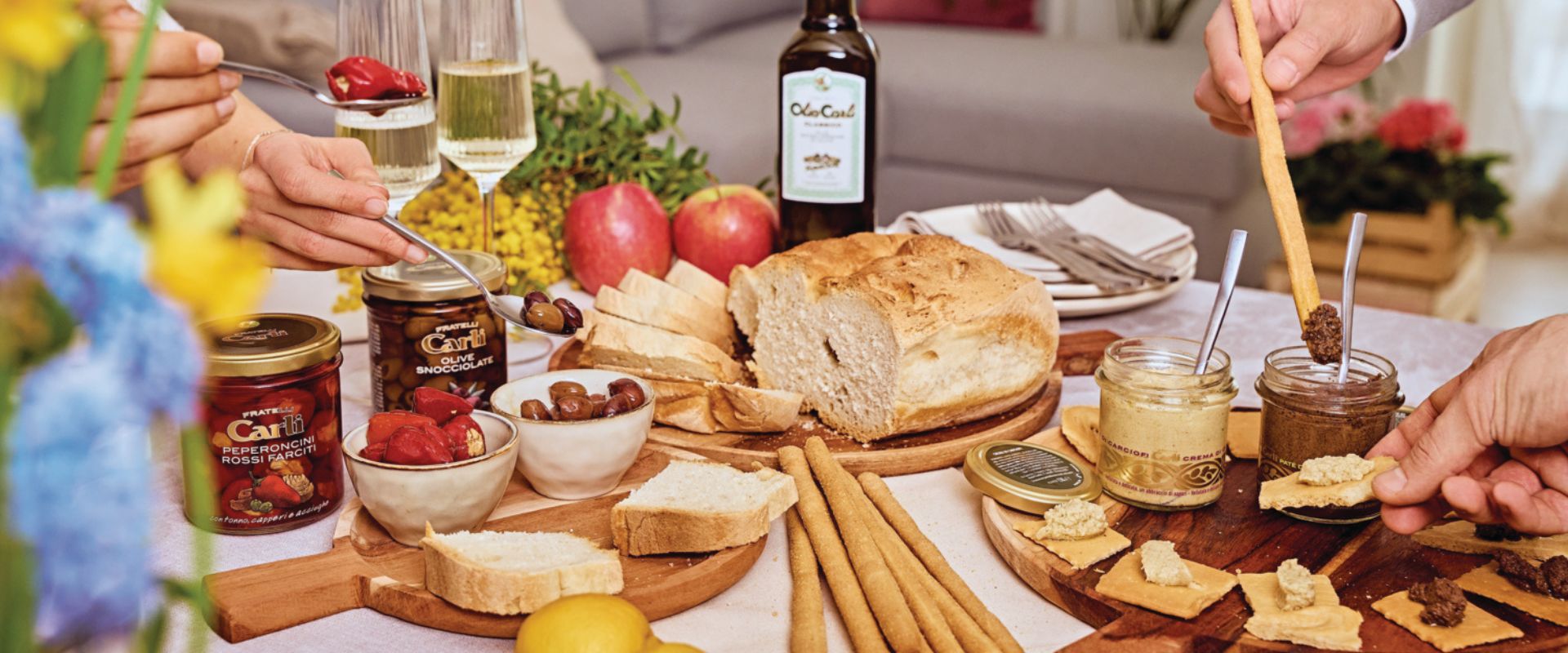 Cosa portare a pranzo di Pasqua: kit aperitivo con Paté di Olive Taggiasche e specialità Carli