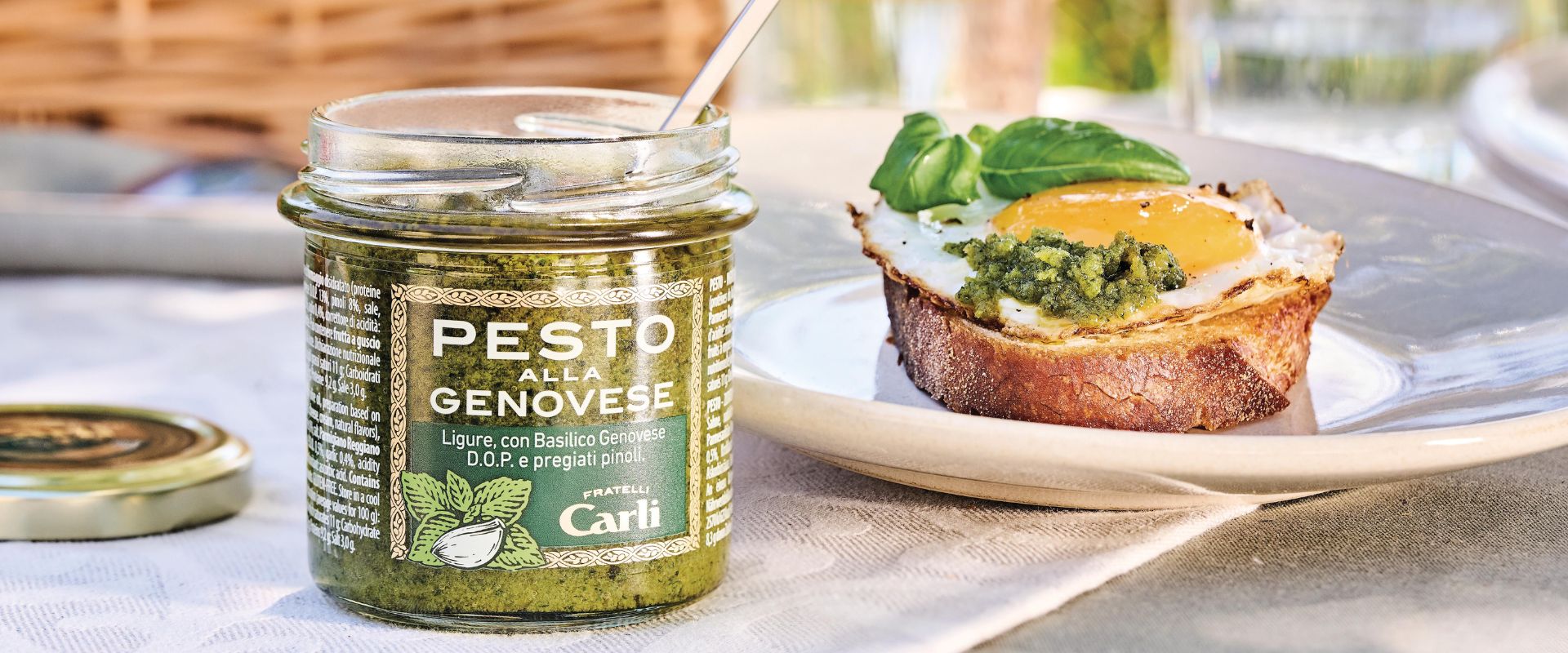 idee aperitivo con pesto e bruschette