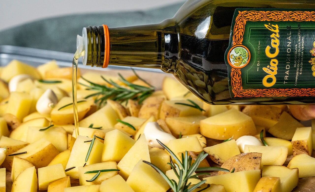 Olio di Oliva Tradizionale su patate