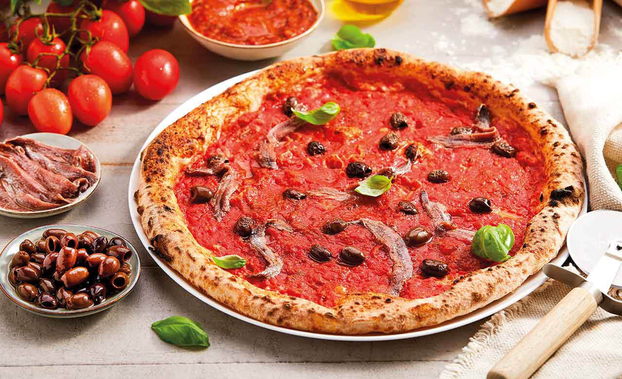 Pizza con Sugo Sardenaira