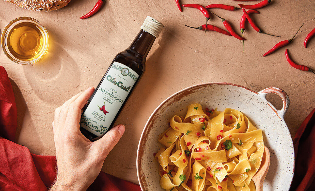 Olio Aromatizzato al Peperoncino