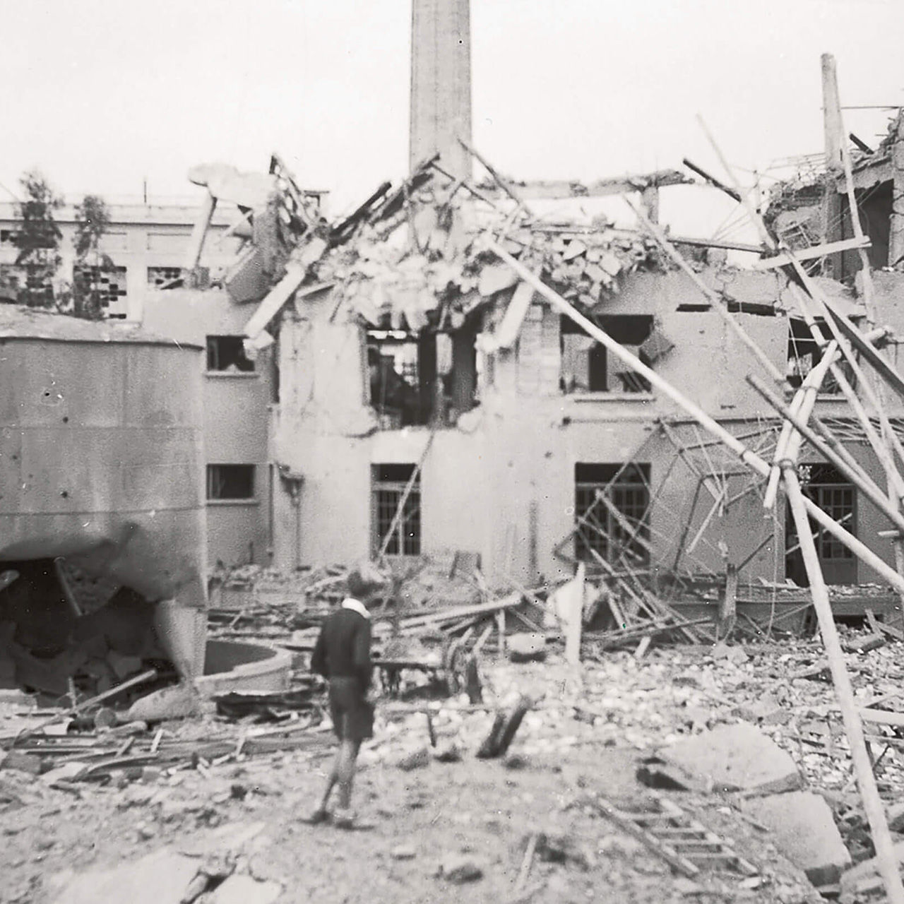 Sede Olio Carli bombardata