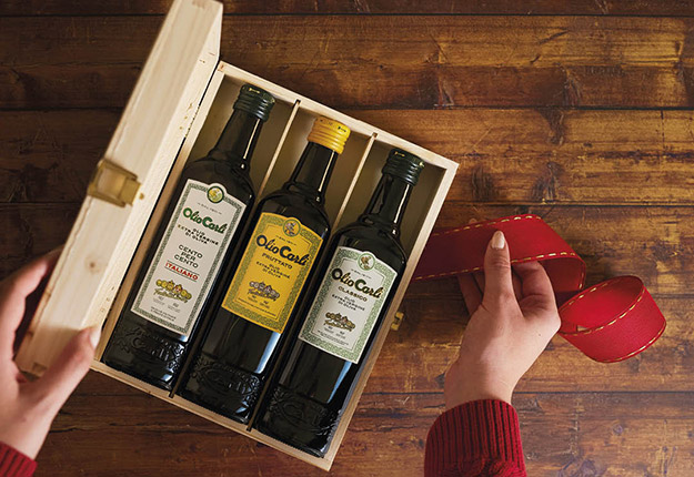 Tre bottiglie di Olio Carli 