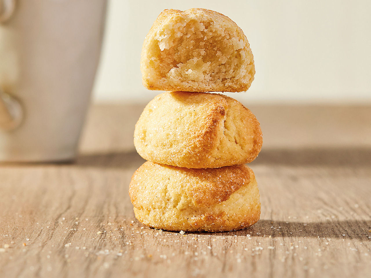Amaretti impilati