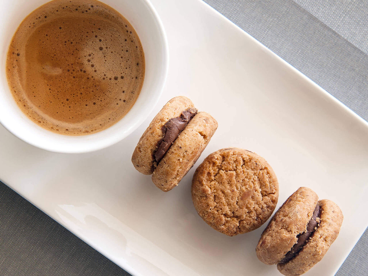 Baci di dama con il caffé