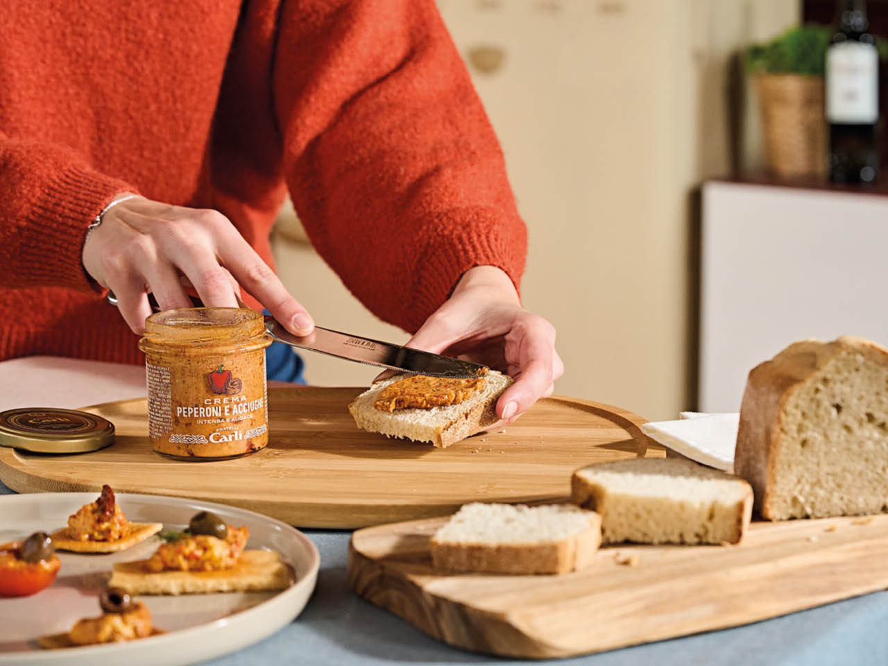 Crema di Peperoni e Acciughe spalmata su pane