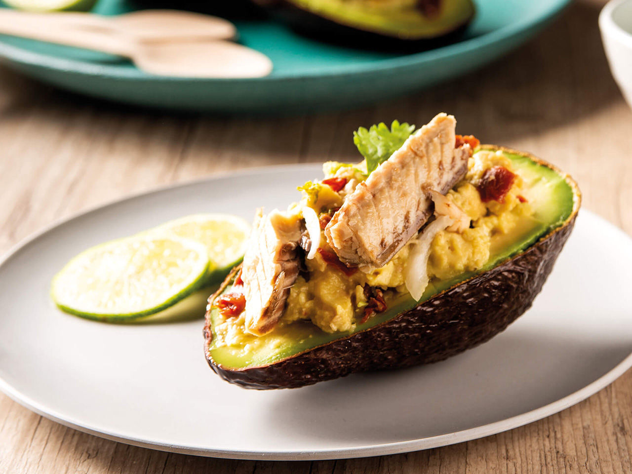 sgombro su avocado