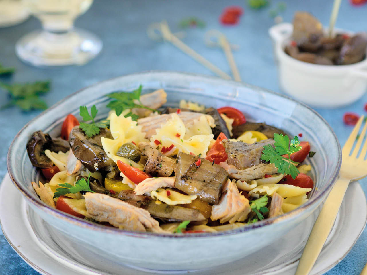 pasta fredda con melanzane e tonno