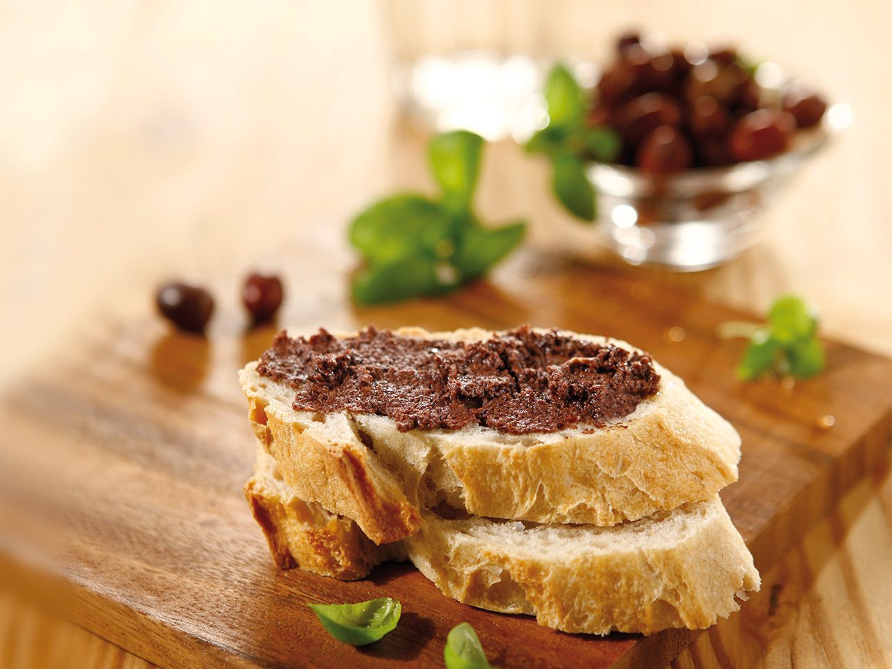 pane con paté di olive