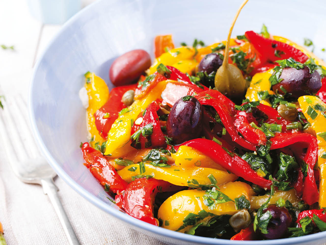 Peperoni Pelati Grigliati con olive e prezzemolo