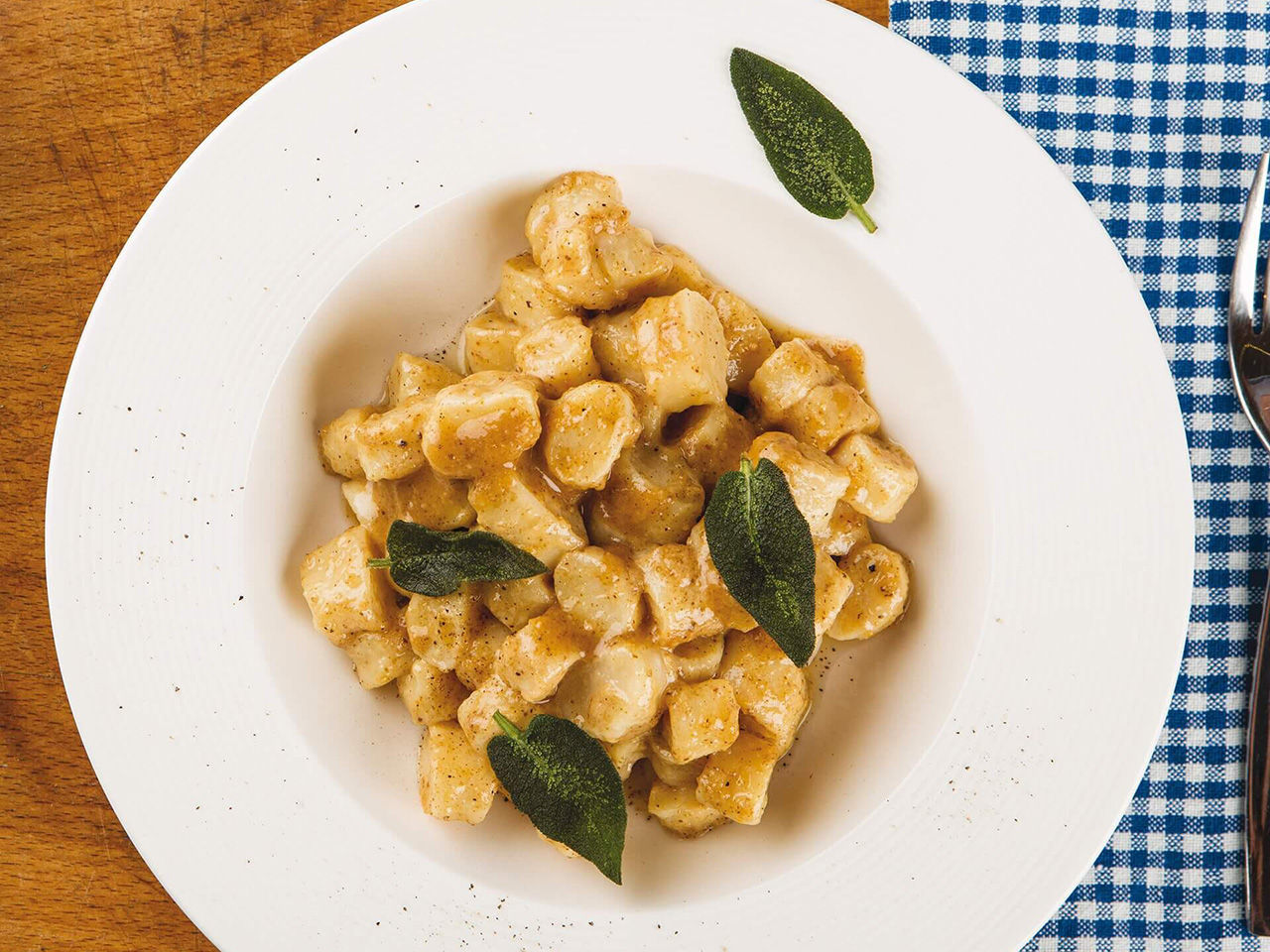 Gnocchi con salsa di noci