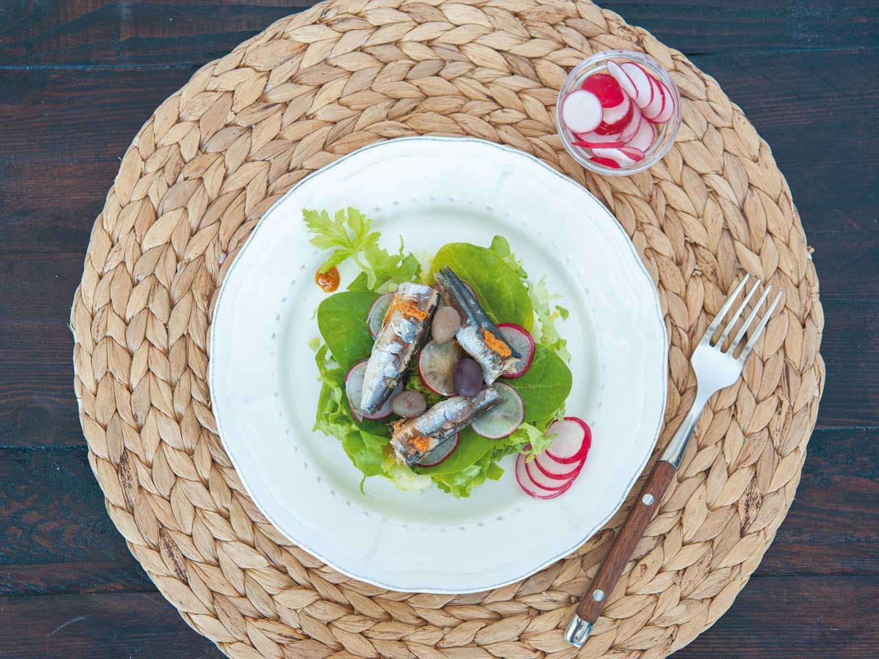 Insalata con sardine e olive